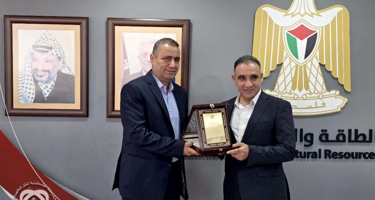 اجتماع بين الشركة الفلسطينية لنقل الكهرباء وسلطة الطاقة لبحث تحديات وتطوير قطاع الكهرباء في فلسطين